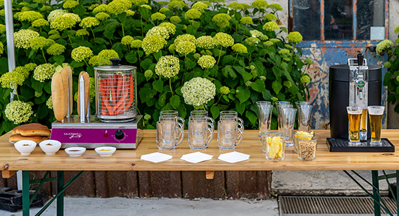 Barbecue, hot-dogs et pression