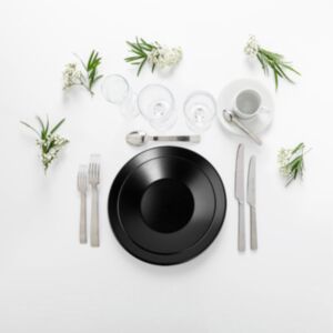 Pack vaisselle noire - Entrée, plat, dessert, café (24 pers. max)